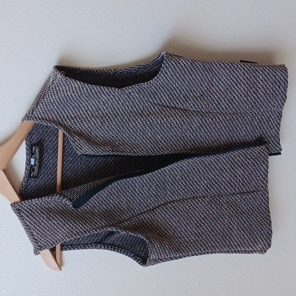 Cold Air Design Jacksonhole, WY Women's Front Zipper Vest Base Layer Outdoors - Picture 2 of 7